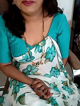 Snapshot of Niharika555 chatting on February 16, 2026, 8:02 am Niharika555 online show from February 16, 2026, 8:02 am