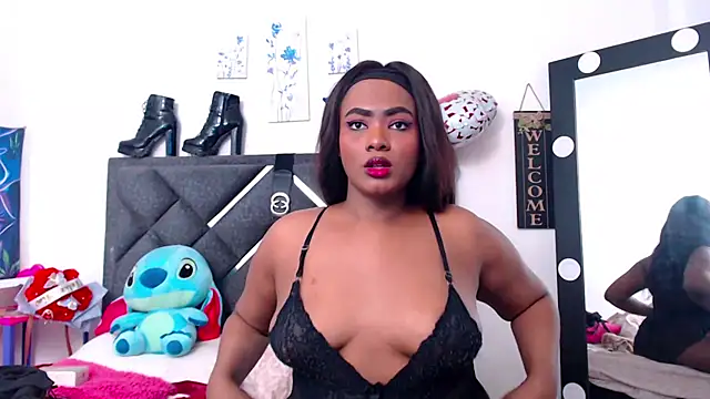 NatashaBella online show from October 11, 2025, 7:37 pm