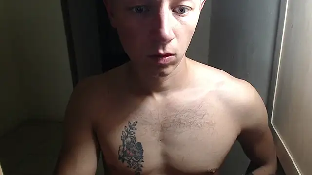 Snapshot of BlondZilla chatting on May 1, 2026, 4:28 am BlondZilla online show from May 1, 2026, 4:28 am