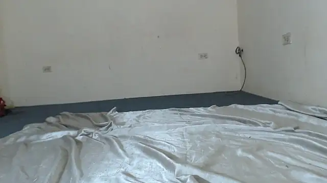 BlondZilla online show from November 12, 2025, 3:54 am