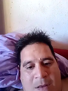 reguetones92 online show from November 7, 2025, 5:39 pm