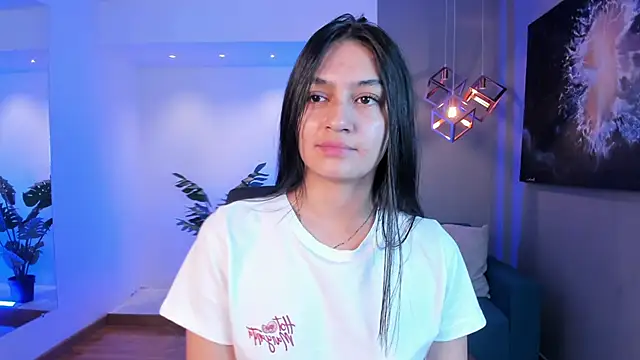 Snapshot of AidaJones chatting on October 7, 2025, 11:55 am AidaJones online show from October 7, 2025, 11:55 am