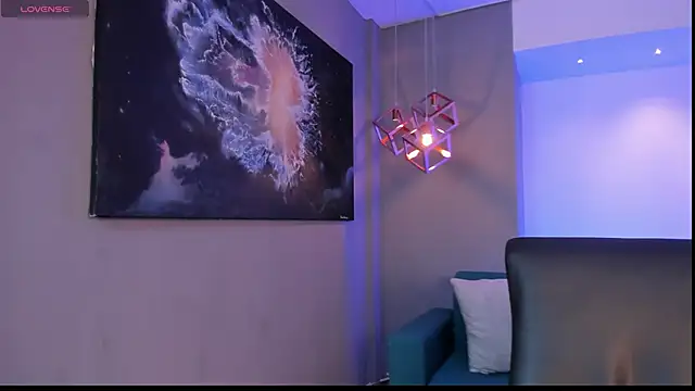 Snapshot of AidaJones chatting on October 20, 2025, 11:33 am AidaJones online show from October 20, 2025, 11:33 am