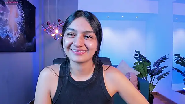 Snapshot of AidaJones chatting on October 21, 2025, 11:42 am AidaJones online show from October 21, 2025, 11:42 am