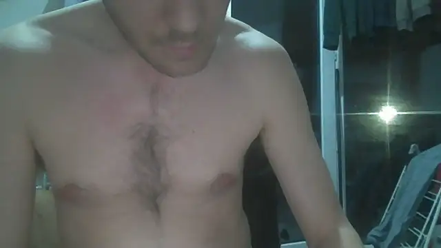 Snapshot of captainckring chatting on April 4, 2026, 12:17 am captainckring online show from April 4, 2026, 12:17 am