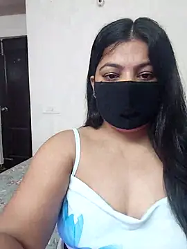 Snapshot of Aavya_007 chatting on May 1, 2026, 4:06 am Aavya 007 online show from May 1, 2026, 4:06 am