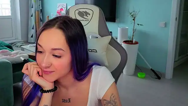 Im suka online show from March 14, 2026, 3:34 am