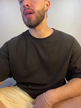 MaxDell online show from March 25, 2026, 6:18 pm