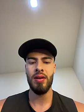 MaxDell online show from February 10, 2026, 4:22 am