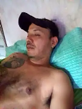 Snapshot of Ridick2025 chatting on January 12, 2026, 5:09 pm Ridick2025 online show from January 12, 2026, 5:09 pm