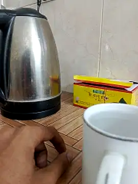 Saxyboy2002 online show from November 24, 2025, 9:31 am