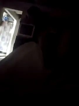 Snapshot of peluche_fox chatting on December 2, 2025, 11:01 am peluche fox online show from December 2, 2025, 11:01 am