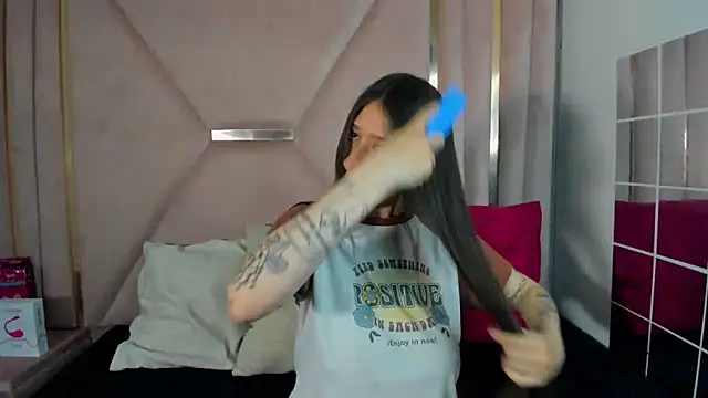 Snapshot of venusmorgan chatting on October 3, 2025, 3:24 pm venusmorgan online show from October 3, 2025, 3:24 pm