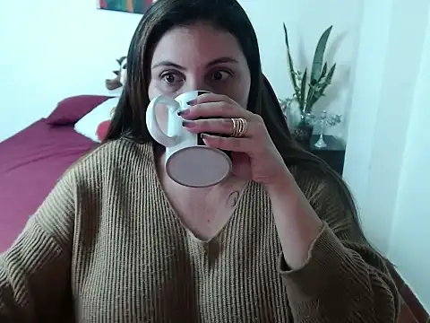 Secret Bella online show from September 10, 2025, 11:20 am