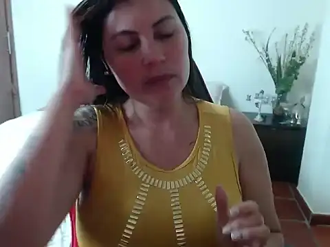 Secret Bella online show from October 7, 2025, 11:33 am