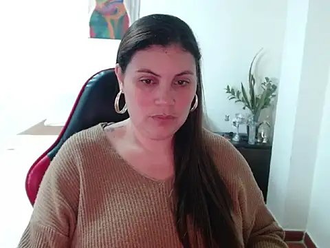 Secret Bella online show from October 4, 2025, 12:17 pm