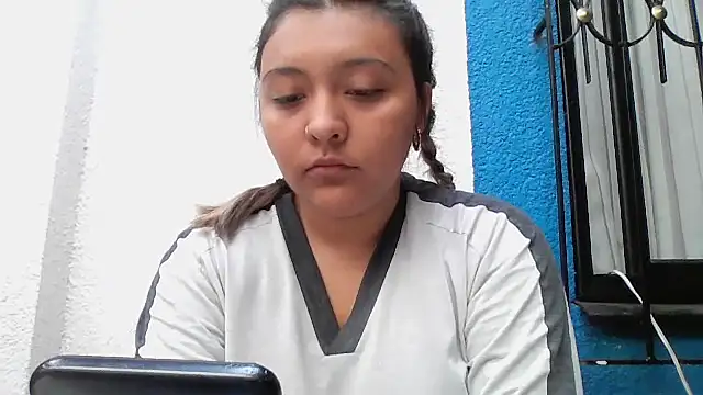 Snapshot of ALANA_150 chatting on November 1, 2025, 3:17 pm ALANA 150 online show from November 1, 2025, 3:17 pm