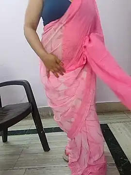 Snapshot of roshni_agrawal0 chatting on May 6, 2026, 5:55 am roshni agrawal0 online show from May 6, 2026, 5:55 am