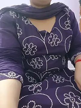 Snapshot of roshni_agrawal0 chatting on May 25, 2026, 3:55 pm roshni agrawal0 online show from May 25, 2026, 3:55 pm