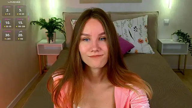 Snapshot of _Clare_Florence_ chatting on September 25, 2025, 9:37 am  Clare Florence  online show from September 25, 2025, 9:37 am