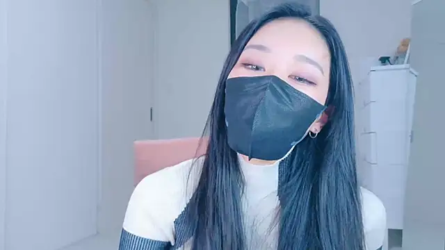 ramuchan desu online show from December 1, 2025, 2:23 am