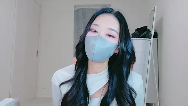 ramuchan desu online show from April 18, 2026, 12:13 am