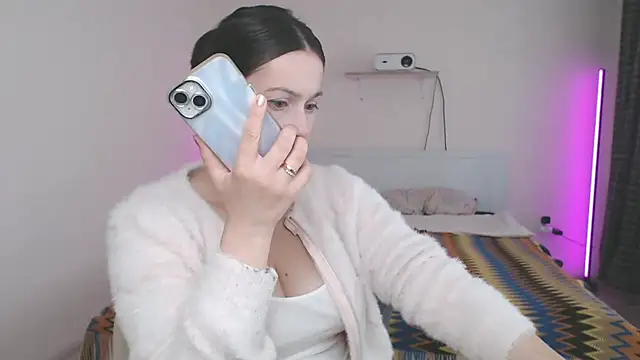 Snapshot of lustxSALLY chatting on July 9, 2026, 6:25 am lustxSALLY online show from July 9, 2026, 6:25 am