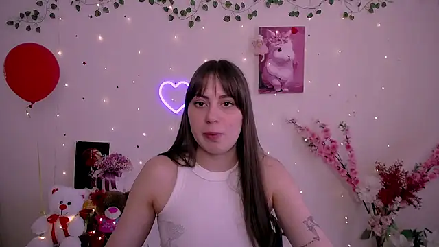 Amanda Bright  online show from April 8, 2026, 10:39 am