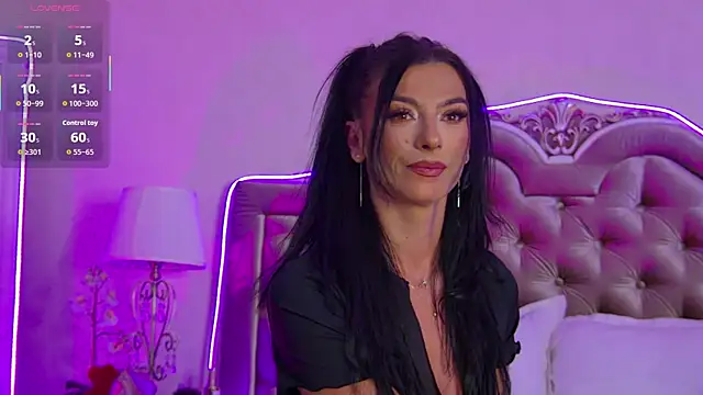 Snapshot of KinkyAmelie chatting on September 19, 2025, 6:34 pm KinkyAmelie online show from September 19, 2025, 6:34 pm