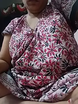 Snapshot of Trisha_71 chatting on May 28, 2026, 5:30 pm Trisha 71 online show from May 28, 2026, 5:30 pm