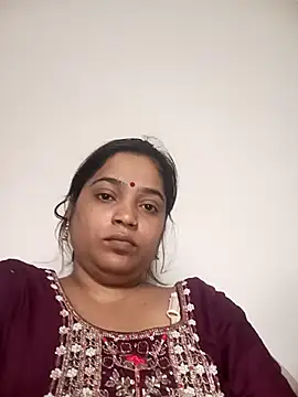 Snapshot of Trisha_71 chatting on October 20, 2025, 6:48 am Trisha 71 online show from October 20, 2025, 6:48 am