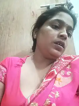 Snapshot of Trisha_71 chatting on September 16, 2025, 12:39 pm Trisha 71 online show from September 16, 2025, 12:39 pm