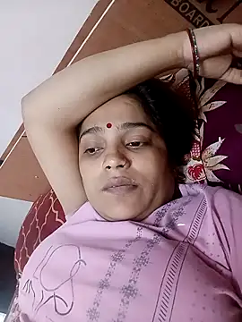 Snapshot of Trisha_71 chatting on May 11, 2026, 11:11 am Trisha 71 online show from May 11, 2026, 11:11 am