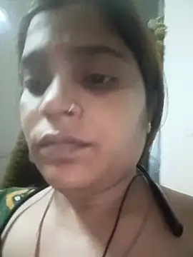 Snapshot of Trisha_71 chatting on May 23, 2026, 4:39 pm Trisha 71 online show from May 23, 2026, 4:39 pm