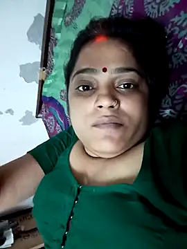 Snapshot of Trisha_71 chatting on October 5, 2025, 5:25 pm Trisha 71 online show from October 5, 2025, 5:25 pm