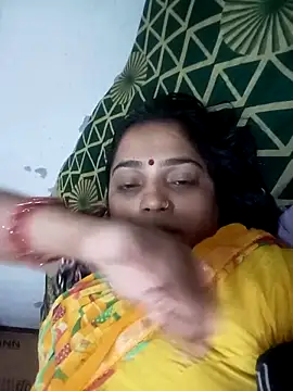 Snapshot of Trisha_71 chatting on October 4, 2025, 6:48 am Trisha 71 online show from October 4, 2025, 6:48 am