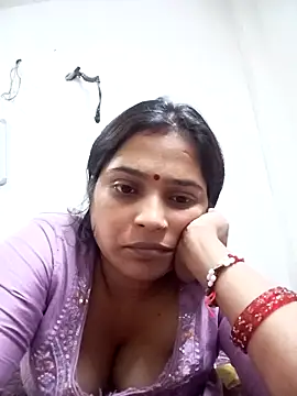 Snapshot of Trisha_71 chatting on September 30, 2025, 4:46 pm Trisha 71 online show from September 30, 2025, 4:46 pm