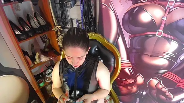 Valeria de leon online show from December 21, 2025, 8:42 pm