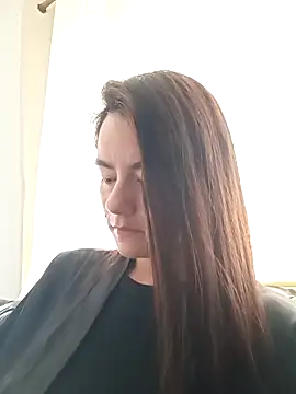 Demy Rhoades online show from April 16, 2026, 1:45 pm