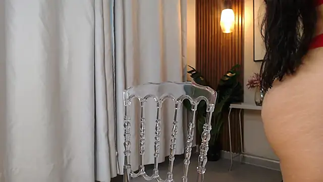 Snapshot of Lia_Mar_ chatting on January 14, 2026, 7:28 pm Lia Mar online show from January 14, 2026, 7:28 pm