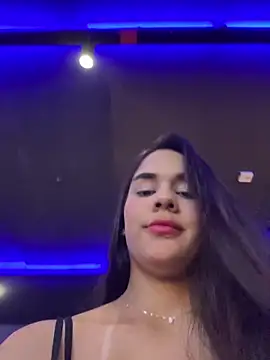 Snapshot of BellaLeclair chatting on February 22, 2026, 8:10 pm BellaLeclair online show from February 22, 2026, 8:10 pm