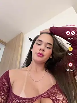 BellaLeclair online show from May 29, 2026, 6:03 pm