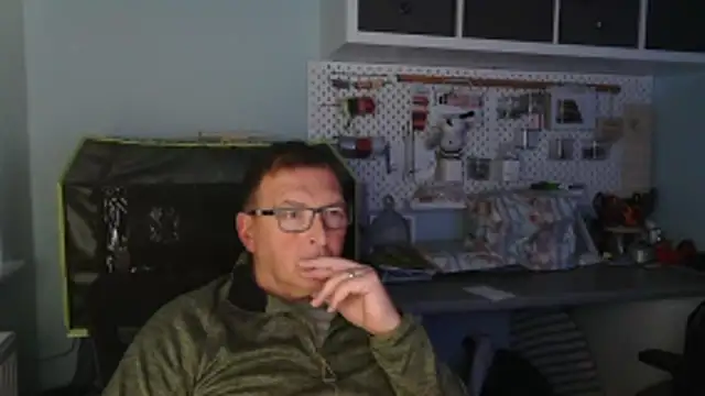 Oorse1966 online show from November 24, 2025, 5:02 pm