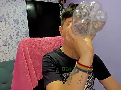  Hannah Hot online show from October 3, 2025, 2:48 am