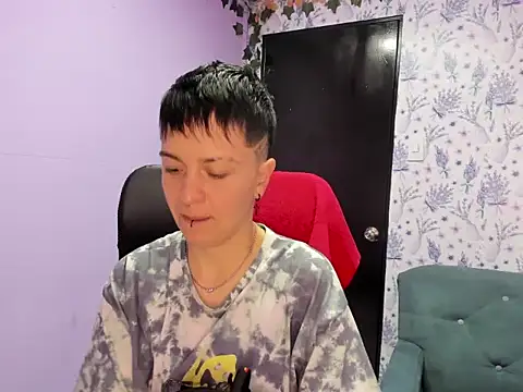  Hannah Hot online show from November 8, 2025, 2:59 am