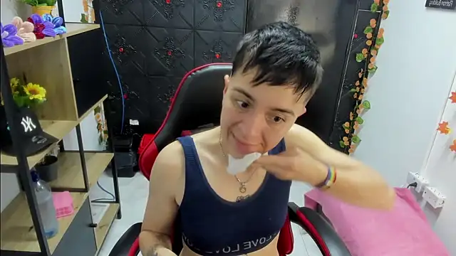  Hannah Hot online show from March 2, 2026, 2:45 am