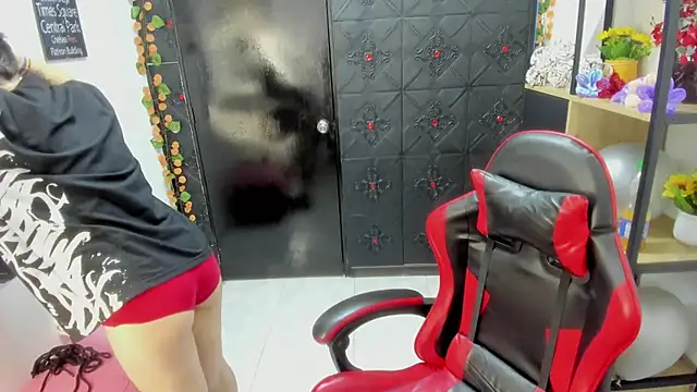  Hannah Hot online show from March 25, 2026, 2:33 am