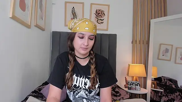 Alice Dickinssonn online show from February 14, 2026, 8:42 pm