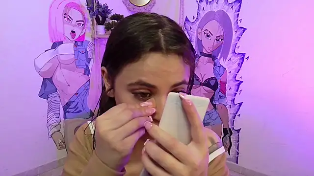 sofi lara28 online show from April 21, 2026, 12:45 pm