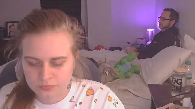 Sexyblonde12344 online show from November 23, 2025, 12:09 am